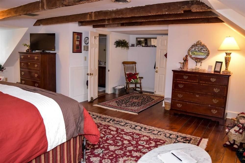 The Richard Johnston & 1890 Caroline House Fredericksburg