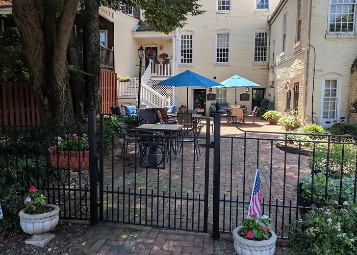 The Richard Johnston Inn & 1890 Caroline House