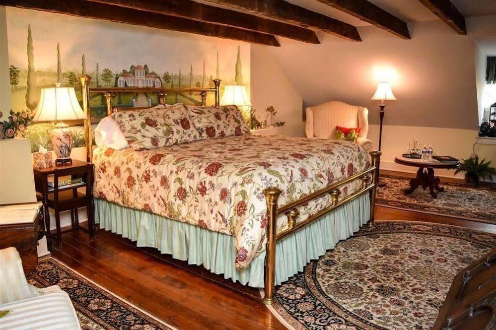 The Richard Johnston & 1890 Caroline House Couette-café Fredericksburg