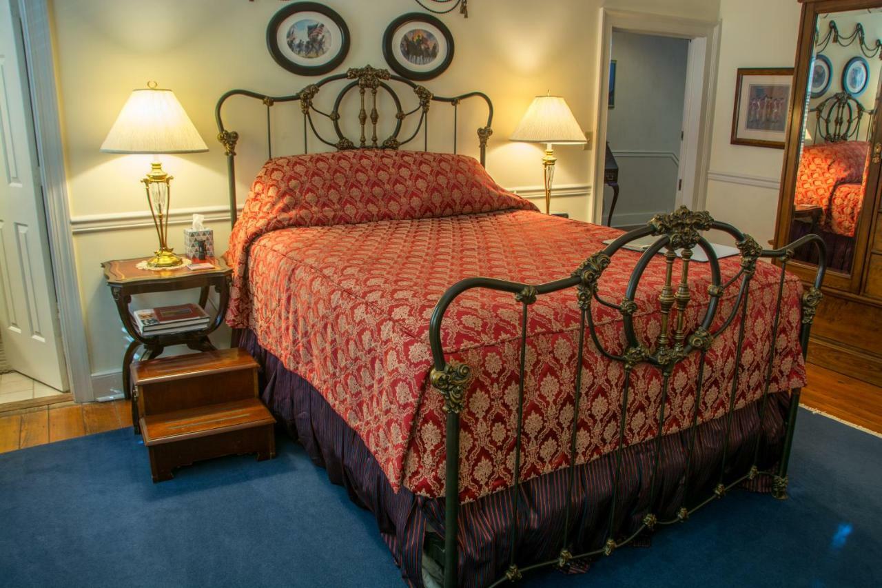 The Richard Johnston & 1890 Caroline House Couette-café 5*